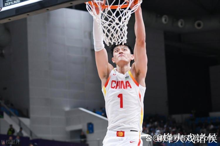 亚预赛-中国男篮101-53大胜关岛 曾凡博14+8